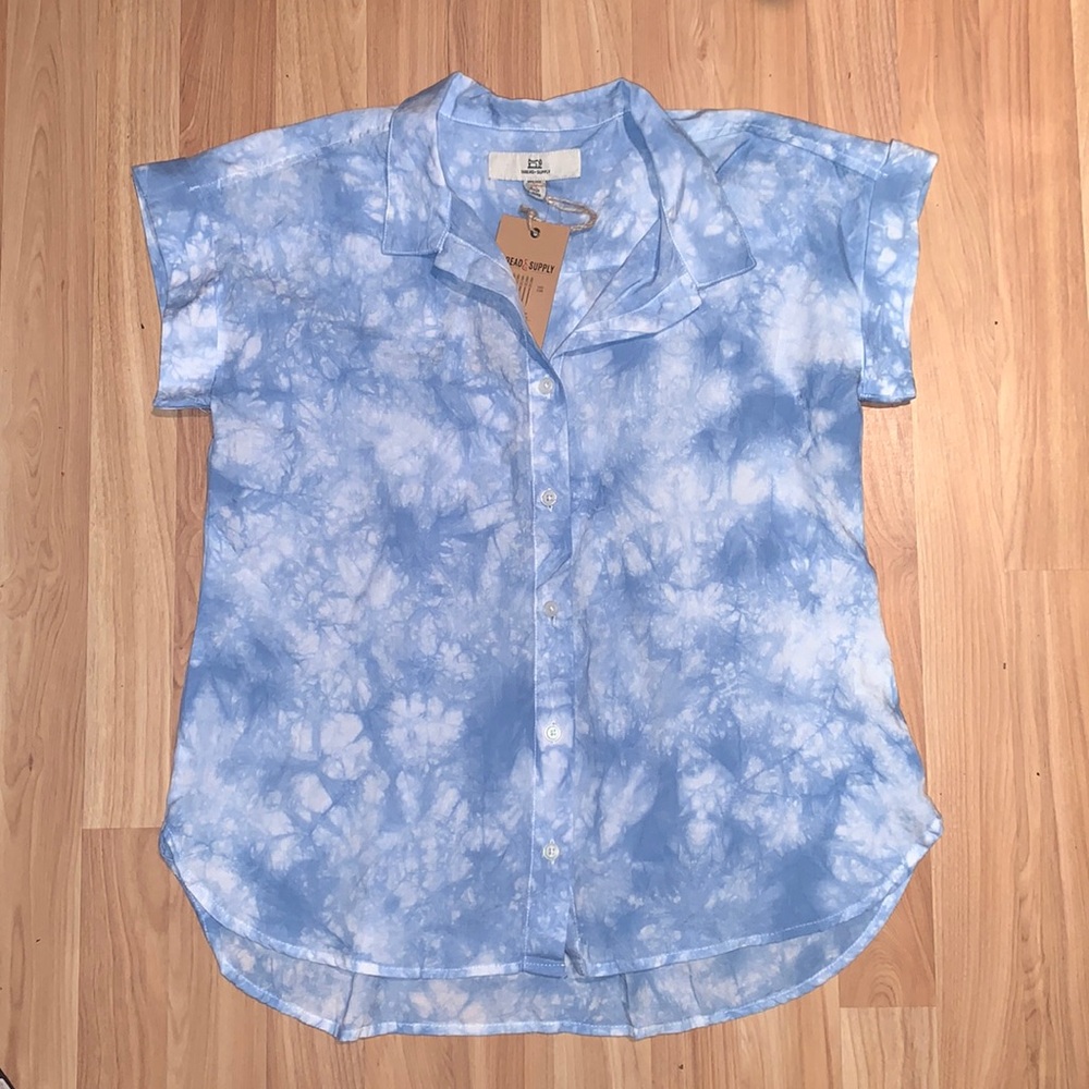 Thread and Supply Blue Tie Dye Collar Short Sleeve Size XS